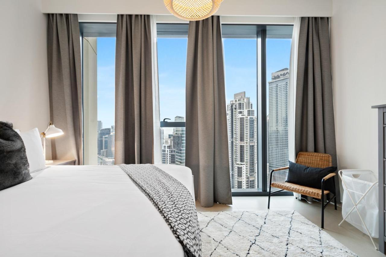 Breathtaking City Views From Dt Apt With Terrace Dubai Exterior foto